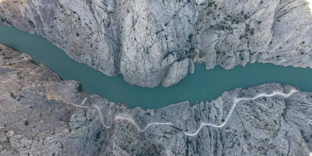 Erzincan’da saklı dev! Dünyanın ikinci en büyüğü ve Türkiye’de: Oluşumuyla adeta göz kamaştırıyor 7